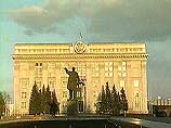 В Кемерово назревает политическая сенсация, передает НТВ. Там активно обсуждается слух о намерении губернатора Амана Тулеева покинуть свой пост