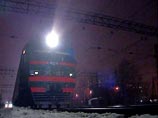 На охраняемом переезде, оборудованном устройством, заграждающим переезд, в среду в 17:10 произошло столкновение автомобиля "ЗИЛ-130" и электропоезда На охраняемом переезде, оборудованном устройством, заграждающим переезд, в среду в 17:10 произошло столкновение автомобиля "ЗИЛ-130" и электропоезда