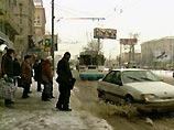 Снегопад, начавшийся еще ночью, продолжался и днем, а температура составляла не более минус одного градуса, и на дорогах и улицах Москвы стояла водянистая жижа