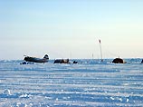 От полярной станции "Северный полюс-32" откололась взлетно-посадочная полоса