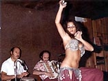 Египетские власти запретили русской и австралийке танцевать танец живота