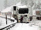Морозы и сильнейшие снегопады в значительной мере парализовали жизнь в западной части Турции и нанесли материальный ущерб Морозы и сильнейшие снегопады в значительной мере парализовали жизнь в западной части Турции и нанесли материальный ущерб