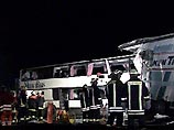 В германской Тюрингии датский туристический автобус в ночь на субботу столкнулся с двумя грузовиками