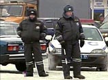 42-летний водитель из Санкт-Петербурга, управлявший грузовиком марки Scania, выехал на соседнюю полосу движения и врезался во встречный грузовик марки Mercedes из Московской области