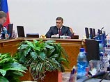 председатель правительства Михаил Касьянов распорядился предоставить заинтересованным ведомствам до 15 марта документы по поводу возможного переезда высших российских судов в Санкт-Петербург