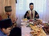 Последователи ислама в России, как и во всем мире, начали в воскресенье отмечать один из главных мусульманских праздников  Ид аль-адха  или Курбан-Байрам