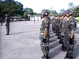 На службе в вооруженных силах Филиппин состоит около семи тысяч "мертвых душ", сообщает в понедельник газета The Manila Times