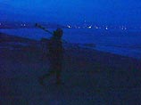 Ми-8 совершал облет границы в районе реки Амур в Читинской области. В глухом месте экипаж обнаружил трех граждан КНР, рыбачивших возле российского берега Ми-8 совершал облет границы в районе реки Амур в Читинской области. В глухом месте экипаж обнаружил трех граждан КНР, рыбачивших возле российского берега