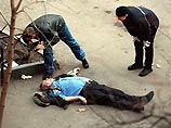 Сергей Юшенков был застрелен 17 апреля 2003 года у подъезда своего дома на улице Свободы в Москве