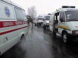 Серьезное дорожно-транспортное происшествие случилось в среду утром на Жулянском путепроводе в Соломенском районе Киева. Микроавтобус "Газель", перевозивших шестерых преподавателей авиационного техникума, столкнулся с грузовиком