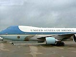 Самолет президента США не мог приземлиться на авиабазе Эндрюс из-за помехи 