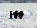 Более шести часов провели в ледяной воде Волгоградского водохранилища водитель автомобиля и его спутница в ночь с пятницы на субботу