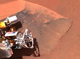 Как сообщили сегодня представители NASA, с помощью специального устройства в скале Адирондак проделано отверстие 2,7 мм глубиной и 45 мм в диаметре. На это аппарату потребовалось три часа, уточняется в заявлении