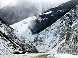 В Таджикистане три человека погибли при сходе лавины