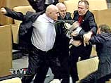 Депутатам Госдумы рекомендовали не носить на заседания оружие во избежание кровопролития