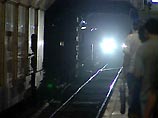 В московском метро мужчина бросился под поезд В московском метро мужчина бросился под поезд