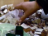 МВД изымает из торговых центров Москвы поддельные ювелирные изделия МВД изымает из торговых центров Москвы поддельные ювелирные изделия