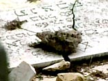 В Петербурге неизвестные вандалы разрушили 50 еврейских могил