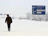 В Сочи из-за снегопада парализована работа авиатранспорта
