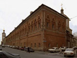 Высокопетровский монастырь в Москве. Здесь открылась литературная выставка "В чем моя вера..."