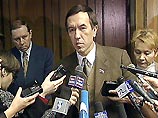 Об этом сообщил депутат от фракции "Регионы России" Владимир Лысенко. По его словам, на рассмотрении этого законопроекта в первом чтении 25 января настаивали фракция "Единство", КПРФ и группы "Народный депутат" и Аграрно-промышленная Об этом сообщил депутат от фракции "Регионы России" Владимир Лысенко. По его словам, на рассмотрении этого законопроекта в первом чтении 25 января настаивали фракция "Единство", КПРФ и группы "Народный депутат" и Аграрно-промышленная
