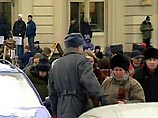 Бездомная убила московскую пенсионерку, толкнув ее под колеса грузовика Бездомная убила московскую пенсионерку, толкнув ее под колеса грузовика