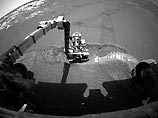 С помощью одного из своих колес Opportunity вырыл на Марсе траншею и сейчас занимается анализом глубинных слоев почвы