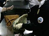Пассажир вылетавшего из США самолета заявил, что должен выполнить задание "Аль-Каиды"
Пассажир вылетавшего из США самолета заявил, что должен выполнить задание "Аль-Каиды"
