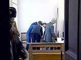 Первое заседание под председательством судьи Валентины Кудряшовой, на котором суд приступил к рассмотрению дела по существу, состоялось 5 января 2004 года Первое заседание под председательством судьи Валентины Кудряшовой, на котором суд приступил к рассмотрению дела по существу, состоялось 5 января 2004 года