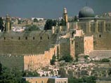 Запрет на посещение палестинских территорий был введен властями Израиля в январе текущего года и крайне негативно сказался на состоянии туристического бизнеса страны