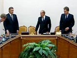 "То, что происходит - это практически плановое мероприятие. На это у меня есть две причины - политическая и административно-организационная", - заявил президент на встрече с членами отправленного накануне в отставку кабинета министров "То, что происходит - это практически плановое мероприятие. На это у меня есть две причины - политическая и административно-организационная", - заявил президент на встрече с членами отправленного накануне в отставку кабинета министров