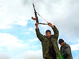 По данным пресс-службы Объединенной группировки войск, бандиты создают группы по 2-3 человека для проведения терактов, чтобы запугать избирателей и спровоцировать беспорядки среди граждан Чечни. По данным пресс-службы Объединенной группировки войск, бандиты создают группы по 2-3 человека для проведения терактов, чтобы запугать избирателей и спровоцировать беспорядки среди граждан Чечни.