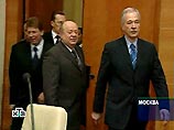 После встречи с фракцией "Единая Россия" Фрадков заявил журналистам, что просит делегировать в правительство от этой фракции Александра Жукова, занимающего ныне должность первого вице-спикера нижней палаты После встречи с фракцией "Единая Россия" Фрадков заявил журналистам, что просит делегировать в правительство от этой фракции Александра Жукова, занимающего ныне должность первого вице-спикера нижней палаты