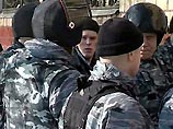 Но, несмотря на несопротивление, национал-большевики во время выселения "подверглись избиению со стороны сотрудников правоохранительных органов". 19 сторонников партии задержаны и доставлены в ОВД "Хамовники" Но, несмотря на несопротивление, национал-большевики во время выселения "подверглись избиению со стороны сотрудников правоохранительных органов". 19 сторонников партии задержаны и доставлены в ОВД "Хамовники"