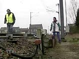 В группе AZF, угрожающей терактами на железных дорогах, есть военный и женщина В группе AZF, угрожающей терактами на железных дорогах, есть военный и женщина