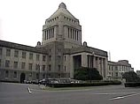 В резиденции премьер-министра Японии установлены металлодетекторы и рентгены

