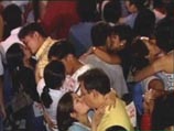 По публичным поцелуям и нескромным танцам в Индонезии скоро ударят уголовным кодексом