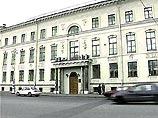 Формально Михаил Мирилашвили пока только задержан на 10 дней, и за это время ему должны официально предъявить обвинения или выпустить на свободу Формально Михаил Мирилашвили пока только задержан на 10 дней, и за это время ему должны официально предъявить обвинения или выпустить на свободу