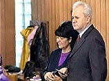 Слободан Милошевич получил предписание освободить свою резиденцию Слободан Милошевич получил предписание освободить свою резиденцию