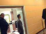 Работники прокуратуры задержали двух переводчиков "Медиа-Моста" Работники прокуратуры задержали двух переводчиков "Медиа-Моста"