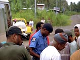 Полиция Новой Гвинеи ищет серого 3-метрового динозавра с головой собаки и хвостом крокодила Полиция Новой Гвинеи ищет серого 3-метрового динозавра с головой собаки и хвостом крокодила