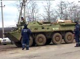 Банда, блокированная в четверг в лесном массиве близ села Обильное, состояла из 4 боевиков, которые были уничтожены милицией и спецназом ФСБ, а не из 8, как сообщалось ранее