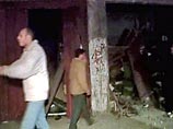 Атаки были произведены по целям в центре и на востоке Газы. Во время авианалета эти районы оказались обесточены, и большая часть Палестинской автономии погрузилась во тьму Атаки были произведены по целям в центре и на востоке Газы. Во время авианалета эти районы оказались обесточены, и большая часть Палестинской автономии погрузилась во тьму