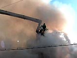 Сообщение о пожаре поступило в 6:10 по московскому времени. В настоящее время пожар охватил второй и третий этажи 3-этажного кирпичного здания старой постройки. Пожару присвоена повышенная категория сложности Сообщение о пожаре поступило в 6:10 по московскому времени. В настоящее время пожар охватил второй и третий этажи 3-этажного кирпичного здания старой постройки. Пожару присвоена повышенная категория сложности