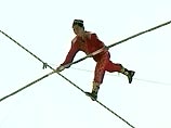 Китайский акробат проведет 27 дней на канате, чтобы попасть в Книгу рекордов Гиннеса