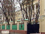 В Москве в здании Главного штаба Военно-морского флота России в Большом Козловском переулке во вторник днем в результате неосторожного обращения с оружием погиб прапорщик В Москве в здании Главного штаба Военно-морского флота России в Большом Козловском переулке во вторник днем в результате неосторожного обращения с оружием погиб прапорщик