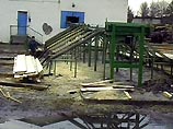 В Псковской области обрушилась крыша пилорамы: погибли женщина и ребенок