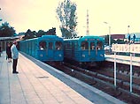 Тбилисское метро остановлено: несколько человек отравились газом Тбилисское метро остановлено: несколько человек отравились газом