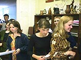 Мэр Москвы обещал каждому студенту по бокалу вина и бутерброду Мэр Москвы обещал каждому студенту по бокалу вина и бутерброду