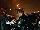 В Москве на площади Курского вокзала в понедельник вечером неизвестными похищены двое сотрудников милиции